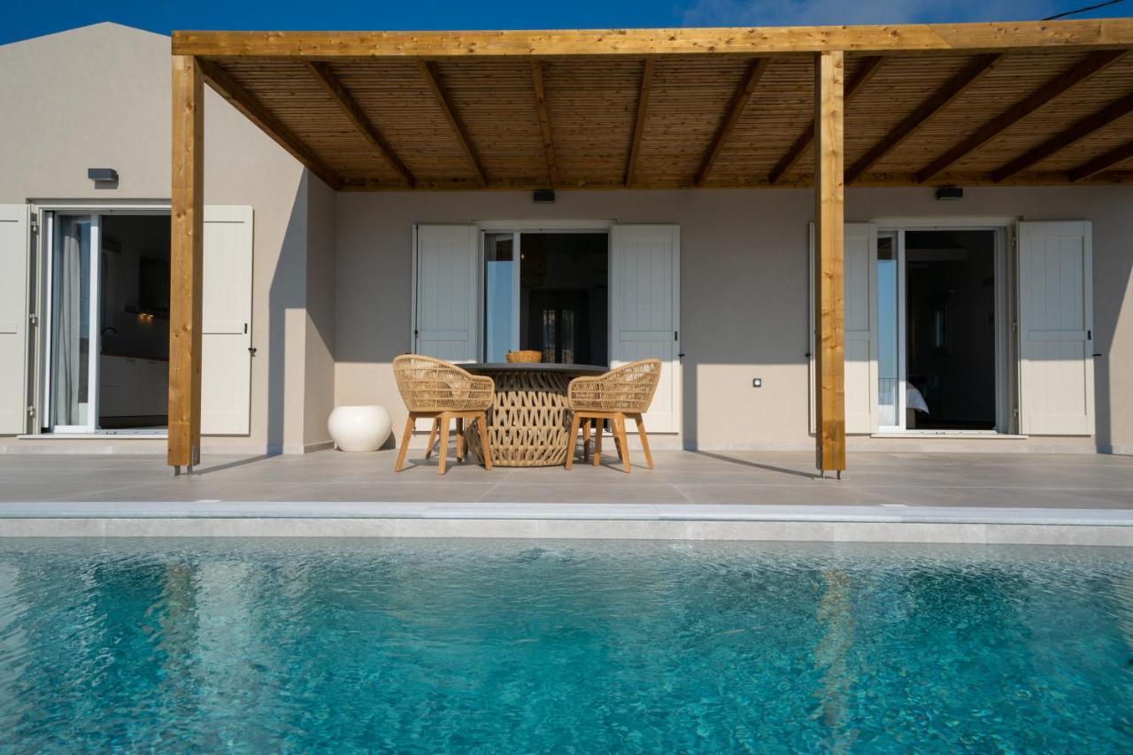Summer Breeze Villa Tzamarelata Esterno foto