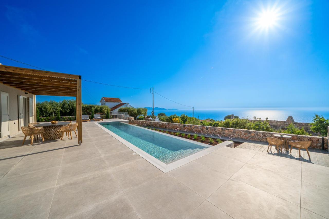 Summer Breeze Villa Tzamarelata Esterno foto