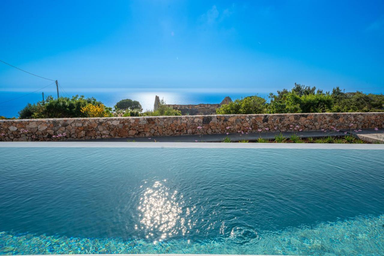 Summer Breeze Villa Tzamarelata Esterno foto
