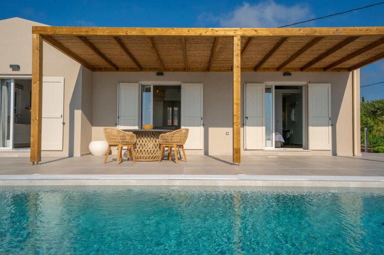 Summer Breeze Villa Tzamarelata Esterno foto