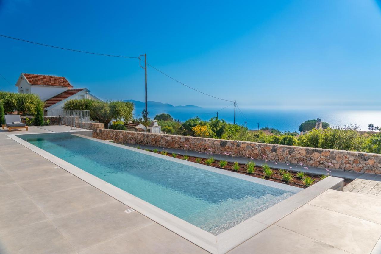 Summer Breeze Villa Tzamarelata Esterno foto