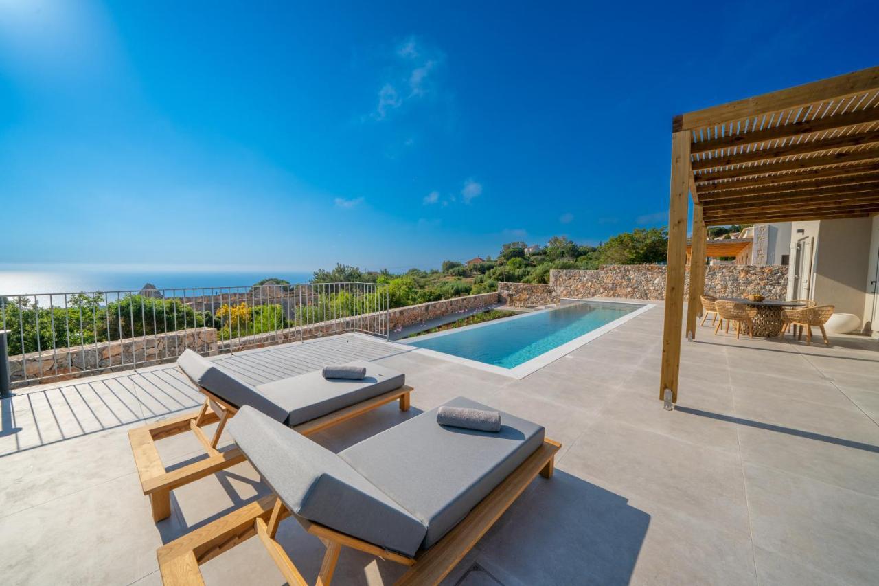 Summer Breeze Villa Tzamarelata Esterno foto