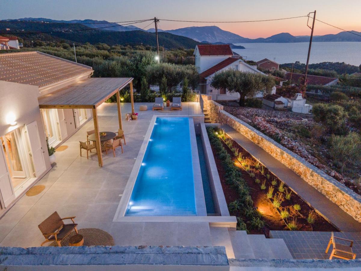 Summer Breeze Villa Tzamarelata Esterno foto